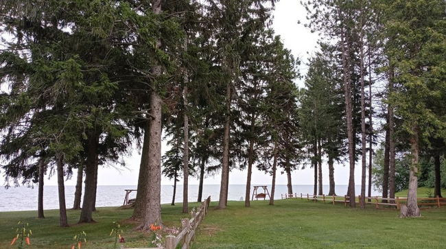 Motel Huron - Web Listing (newer photo)